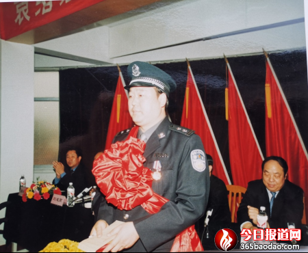 碧血映忠誠4735.png